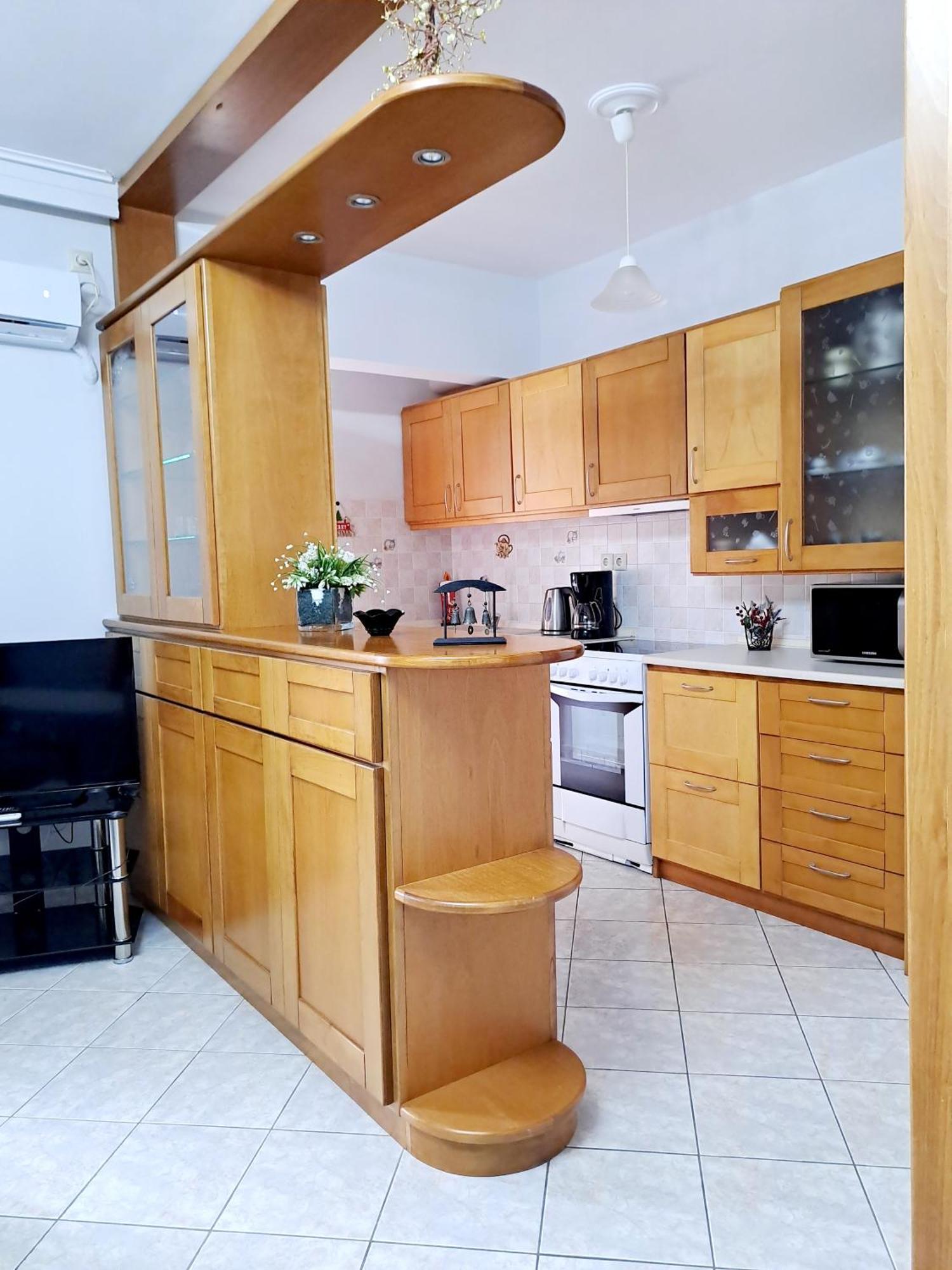 Apartment Bright In • Oropos Nea Palatia